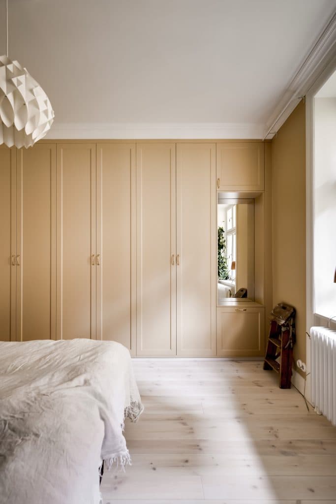 garderob-i-samma-f-rg-som-v-ggen-picky-living